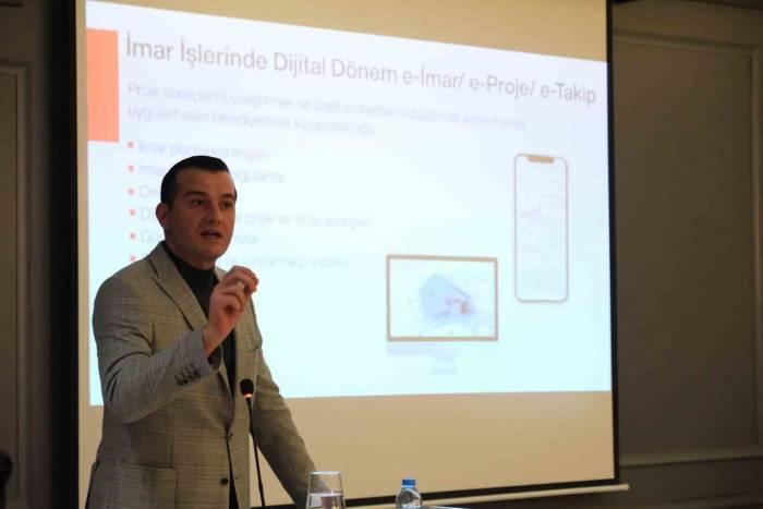 Pehlivan: "Efeler’e Şeffaf Belediyeciliği Getireceğiz"