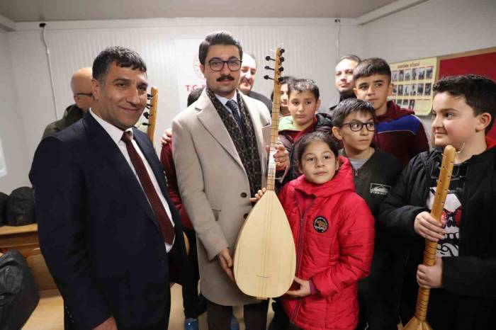 Deprem Bölgesindeki Müzisyenlere Destek