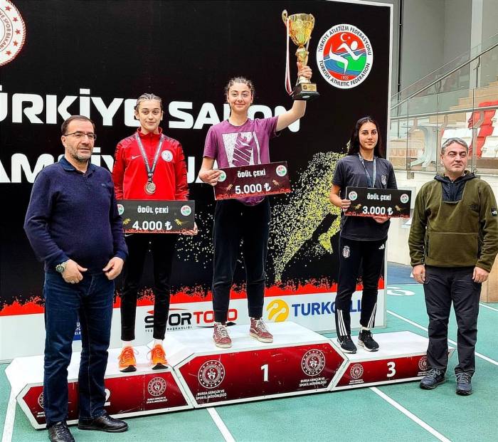 Aydınlı Sporcular Türkiye Şampiyonası’ndan Madalyalarla Döndü