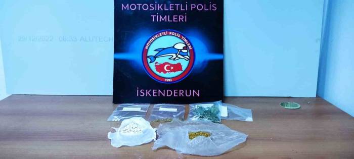 İskenderun’da Aranması Bulunan 10 Şahıs Yakalandı