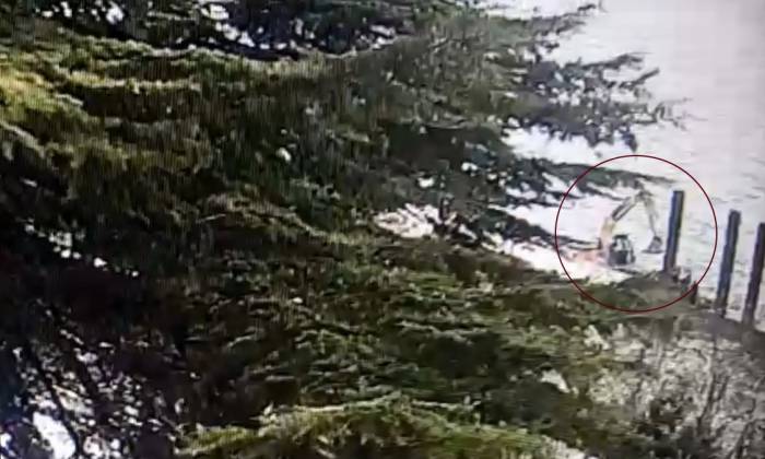 Kuruçeşme’de İbb Çalışmasında Toprak Kepçenin Ağırlığıyla Çökmüştü: O Anlar Kamerada