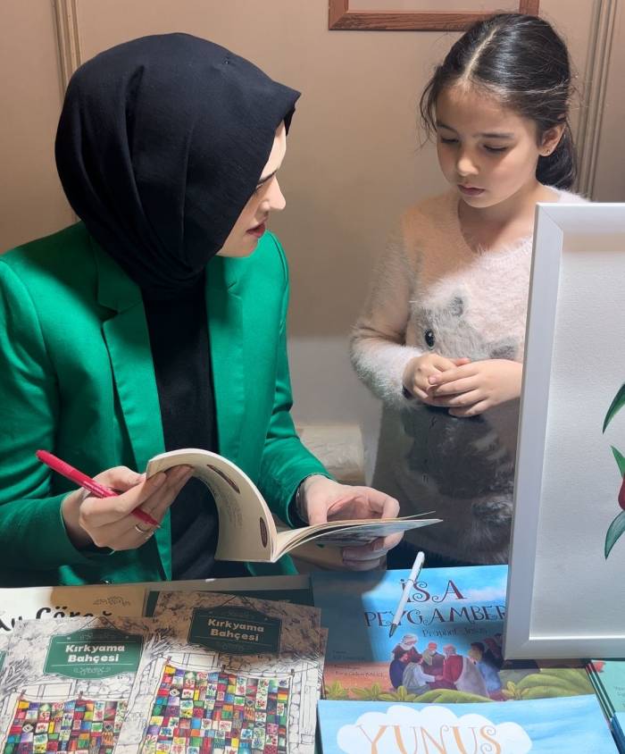 Sakaryalı Yazarın Yeni Kitabı Okurlarıyla Buluştu