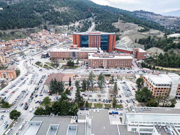 Tokat Gaziosmanpaşa Üniversitesi Hizmet Değil Çile Merkezi Oldu