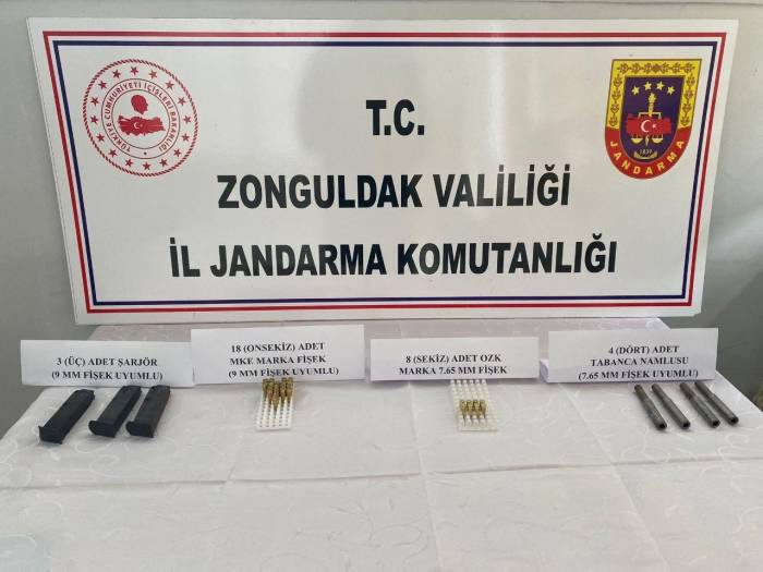 Havalimanındaki Valizden Silah Çıktı