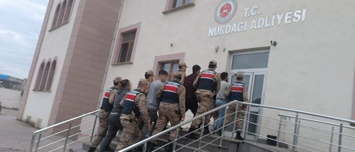 Gaziantep’te 4 Göçmen Kaçakçısı Organizatörü Yakalandı