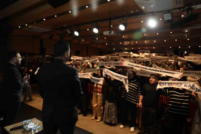 Başkan Öztekin’den Gençlere Tavsiye: “Hayallerinizin Peşinden Gidin”