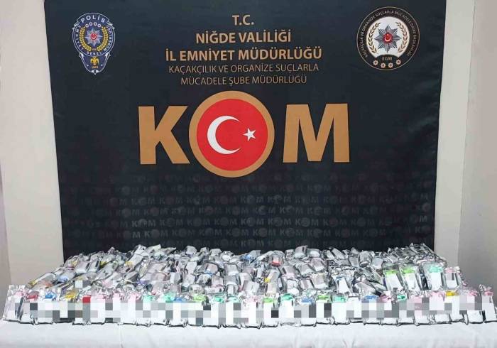 Sigara Kaçakçıları Polisten Kaçamadı