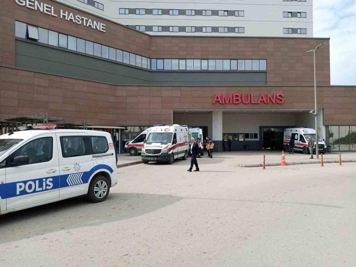 Kendisini Darp Eden Kocasını “Meyve” Bıçağı İle Bıçakladı