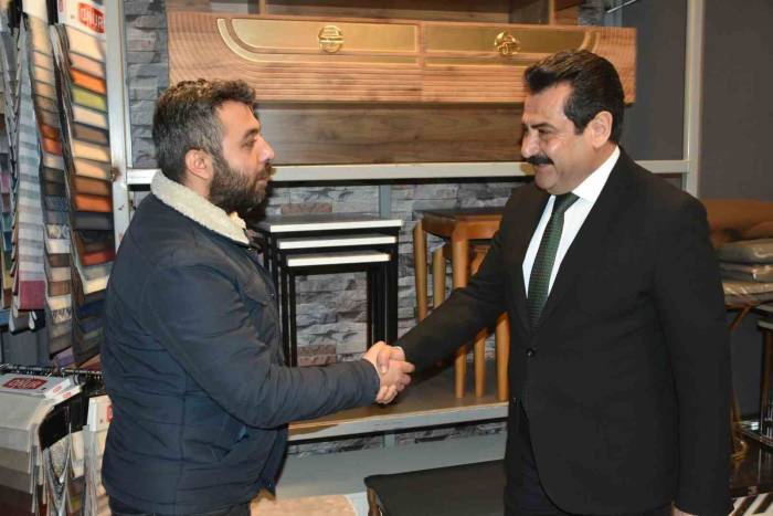 Başkan Adayı Ertemur Esnafa Destek Sözü Verdi