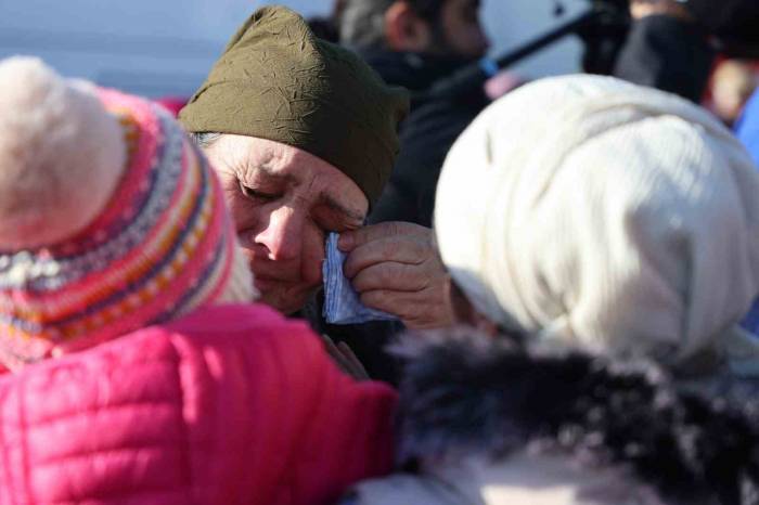 Sevinç Ve Hüzün Gözyaşları Bir Arada: Ahıska Türkleri Yeni Yuvalarına Uğurlandı