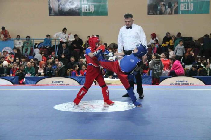 Türkiye Wushu Kung Fu Şampiyonası Heyecanı Yalova’da Yaşanıyor