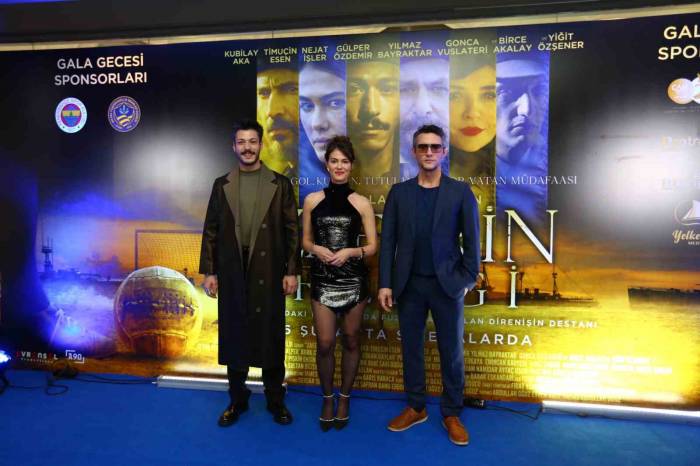 Zaferin Rengi Filmi Oyuncuları Başkentte Seyircilerle Buluştu