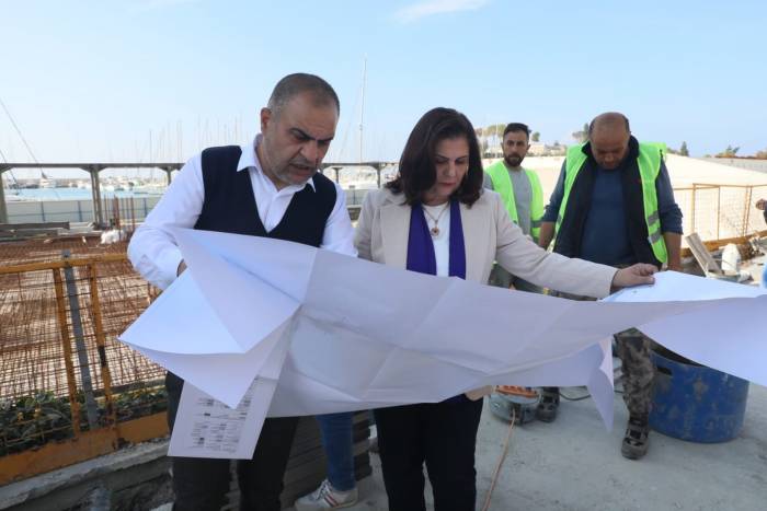 Kuşadası Sahil Şeridini Daha Modern Hale Getirmek İçin Çalışma Başlatıldı