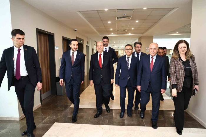 Bağcılar’da “İzler Silinmeden” Sergisinin Açılışı Kktc Cumhurbaşkanı Tatar’ın Katılımıyla Yapıldı