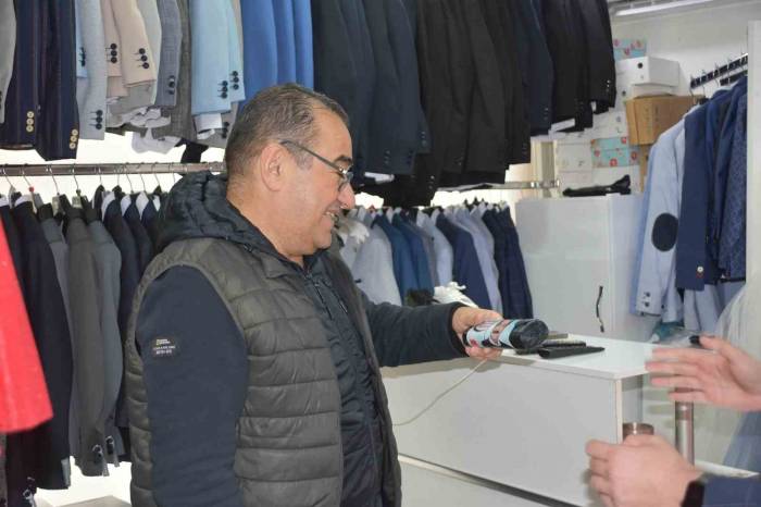 Chp Pamukkale Adayı Ertemur Çöp Poşeti Dağıtımına Devam Ediyor