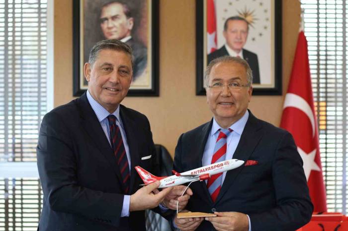 Tenisin Kalbi Kemer’de Atacak