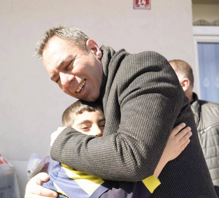 Karslılar Senger’i Bağrına Bastı