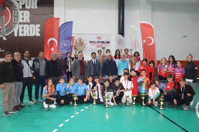 Floor Curling Küçükler İl Birinciliği Müsabakaları Köyceğiz’de Yapıldı