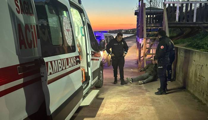 Yerde Hareketsiz Yatan Şahıs Korkuttu