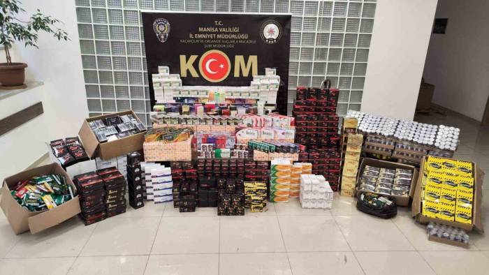 Manisa Emniyeti’nden 2 İlde 7 Adrese Eş Zamanlı Operasyon