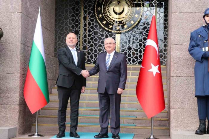 Bakan Güler, Bulgar Mevkidaşı Tagarev İle Bir Araya Geldi