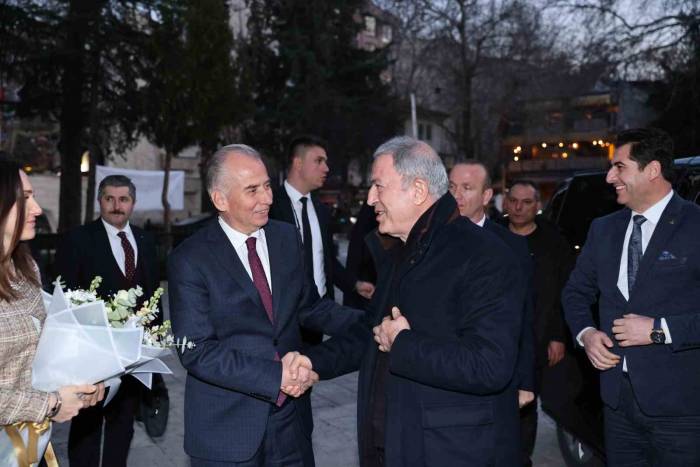 Denizli Parmakla Gösterilen Bir Şehir Haline Geldi