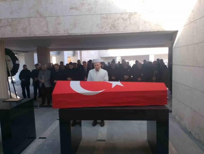 Hayatını Kaybeden Büyükelçi Özer, Son Yolculuğuna Uğurlandı