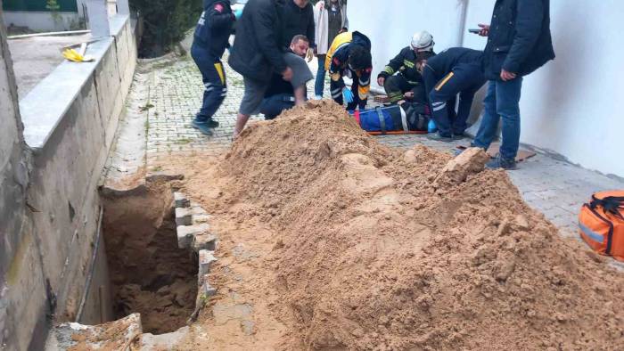 Çalışma Esnasında Toprak Kaydı: 1 İşçi Yaralı