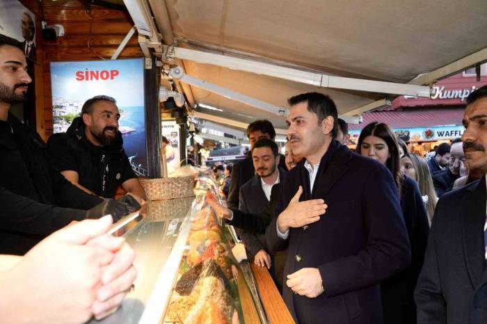 Ak Parti İbb Başkan Adayı Kurum, Beşiktaş’ta Vatandaşlar Tarafından İlgiyle Karşılandı