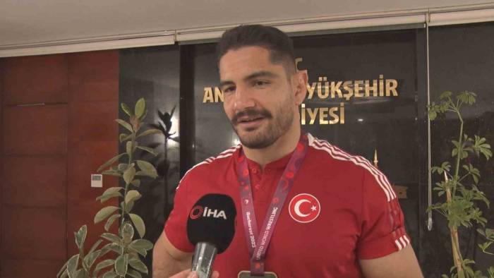 Taha Akgül: "Milletimizin Dualarıyla, Alnımızın Akıyla Olimpiyatlardan Döneceğiz"