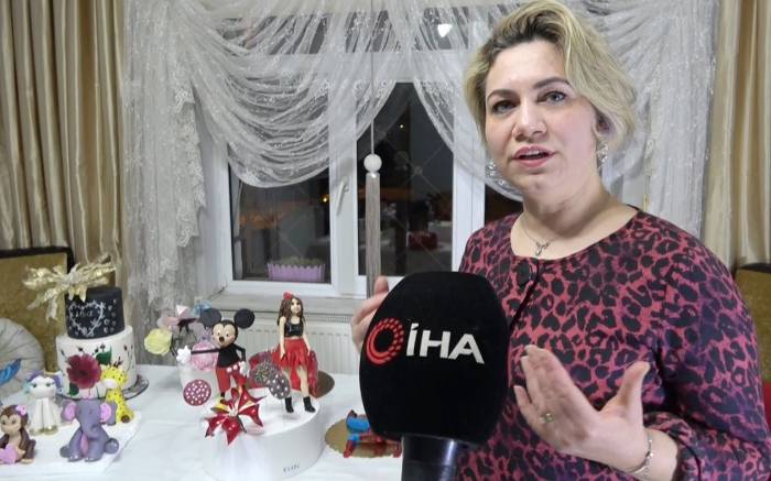 Sağlıkçı Tuba Alparslan’ın Yaptığı Butik Pastalar İle İlgi Görüyor