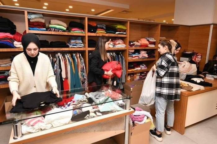 Pursaklar Belediyesi, İhtiyaç Sahibi Ailelerin Yanındı