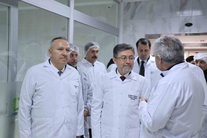 Tarım Ve Orman Bakanı Yumaklı: “Örnek Alan Değil, Örnek Olan Bir Ülke Konumuna Geldik"