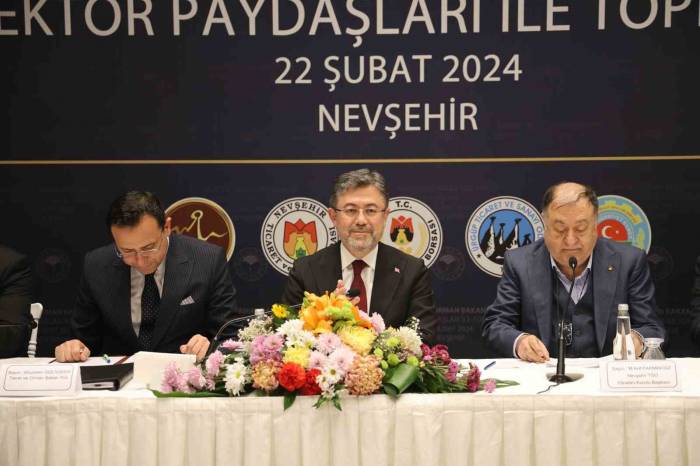 Bakan Yumaklı: “Gıdanın, Su Ve Ormanın Her Geçen Gün Öneminin Ve Değerinin Arttığı Bir Dönemden Geçiyoruz”