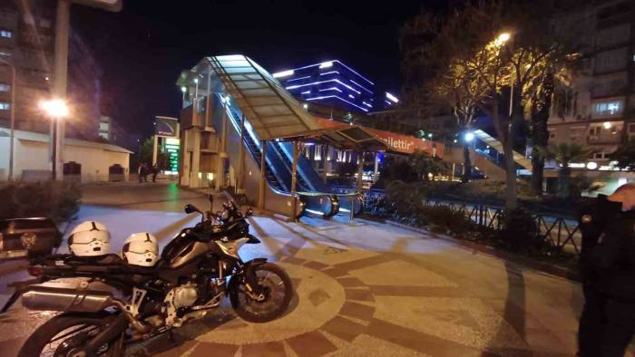 Üst Geçitteki Şüpheli Paket Ekipleri Alarma Geçirdi