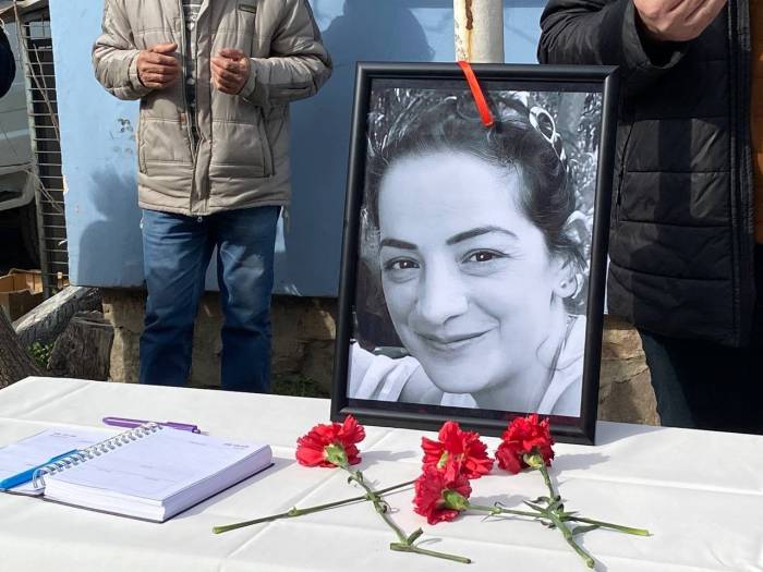 Ayvalık’ta Vefat Eden Dr. Ceyda Elveren Aşık İçin Anma Töreni