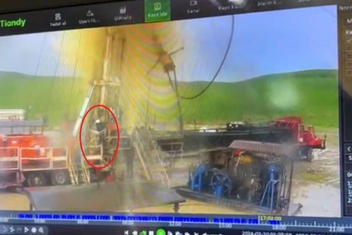 Diyarbakır’da Petrol Kuyusundaki Patlama Anı Kamerada