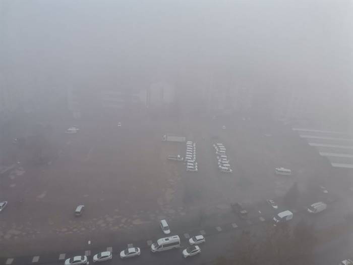 Kayseri Güne Sisle Uyandı: Görüş Mesafesi 10 Metreye Düştü