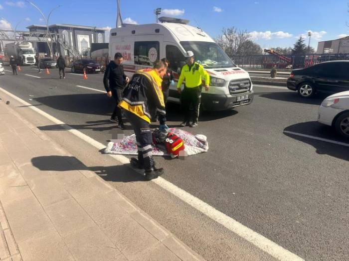 Yaya Geçidini Kullanmayınca Canından Oldu