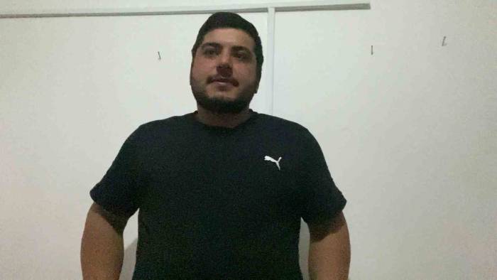 Direksiyonu Kitlendi Duvara Girdi