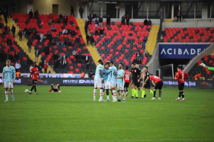 Trendyol Süper Lig: Gaziantep Fk: 0 - Başakşehir: 2 (Maç Sonucu)