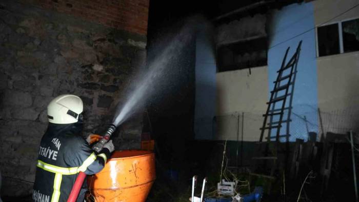 Kırıkkale’de Yanan Ev Kullanılamaz Hale Geldi