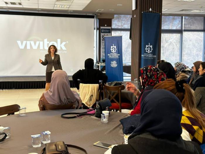 Kadın Çiftçilere Eğitim