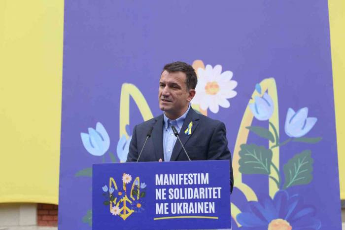 Rusya-ukrayna Savaşı’nın 2.yıldönümünde Tiran’da Rusya Protestosu