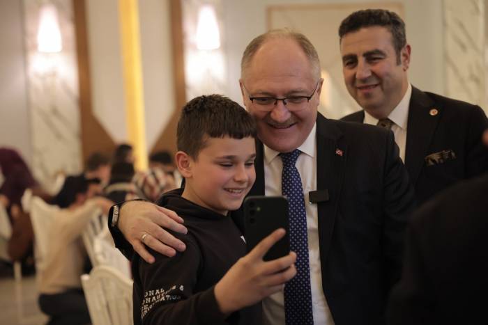 Bilgin, “Esnafımızın Desteğiyle Hizmet Ve Eser Siyasetine Devam Edeceğiz”