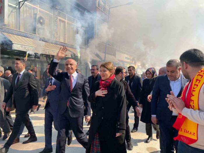 Ak Parti Büyükşehir Başkan Adayı Sami Er Akçadağ İlçesinde