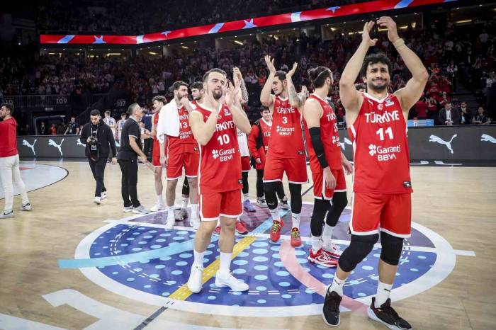 Fıba Eurobasket 2025 Elemeleri: Türkiye: 76 - İzlanda: 75