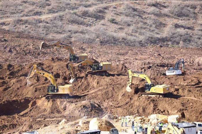 Erzincan Valisi Aydoğdu, İliç’te İncelemede Bulundu