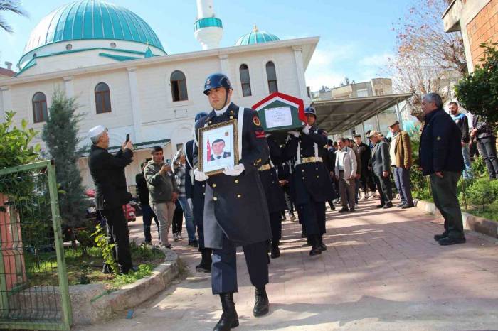 Trafik Kazasında Hayatını Kaybeden Asteğmen Toprağa Verildi