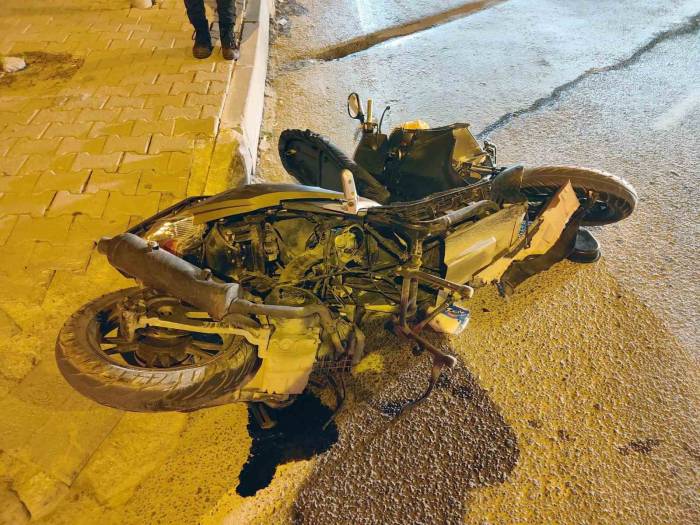Ehliyetsiz Sürücü Motosikletliyi Biçti